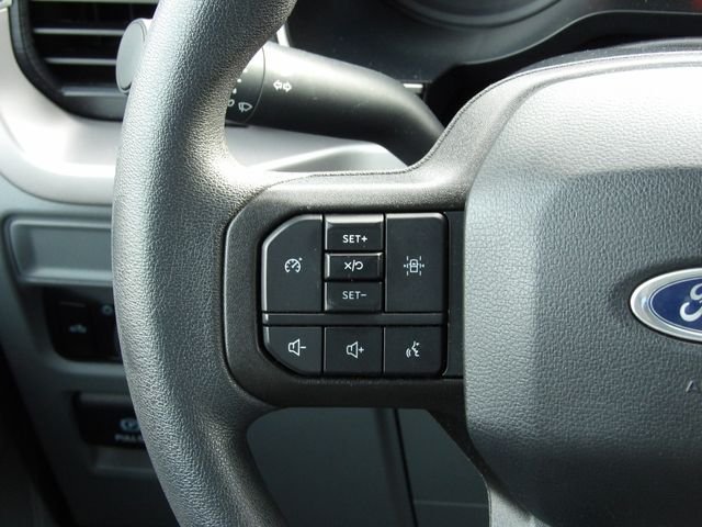 Used 2023 Oxford White Ford XLT image 19