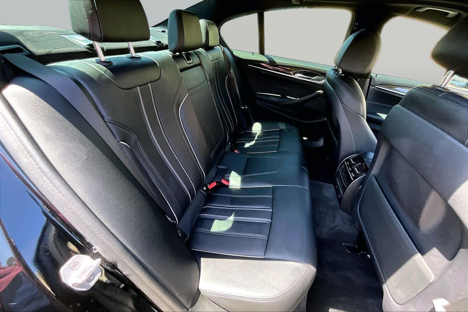 Used 2019 Black Sapphire Metallic BMW 530i image 20
