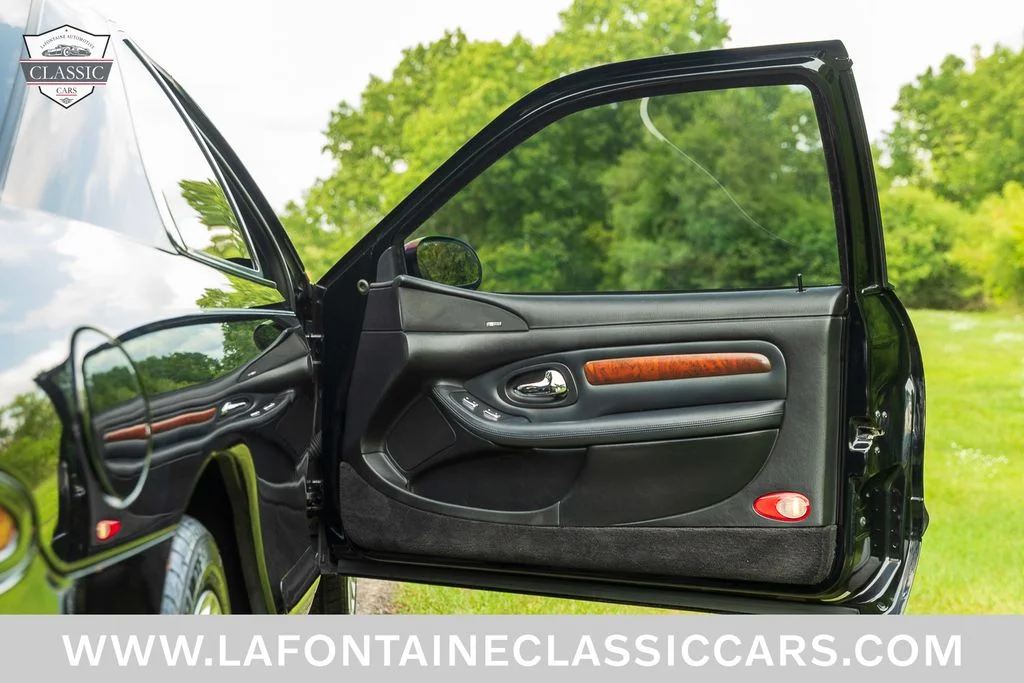 Used 1997  Lincoln LSC image 56