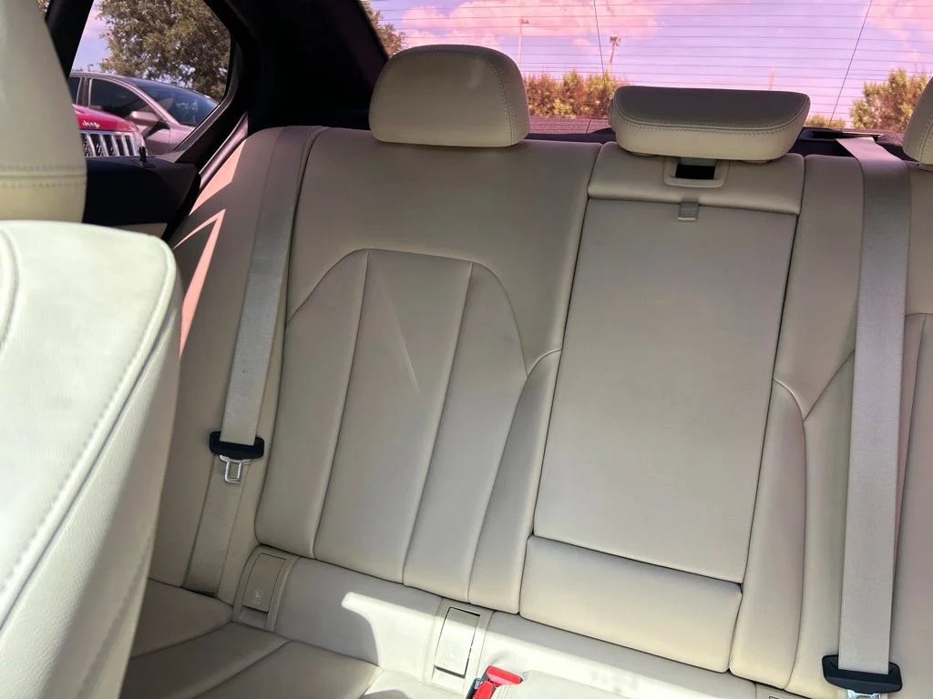 Used 2019 Jet Black BMW 330i image 12