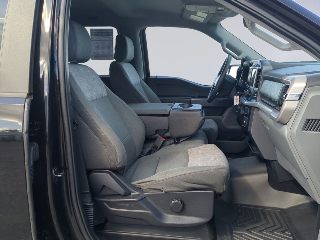 Used 2023 Black Ford XLT image 19