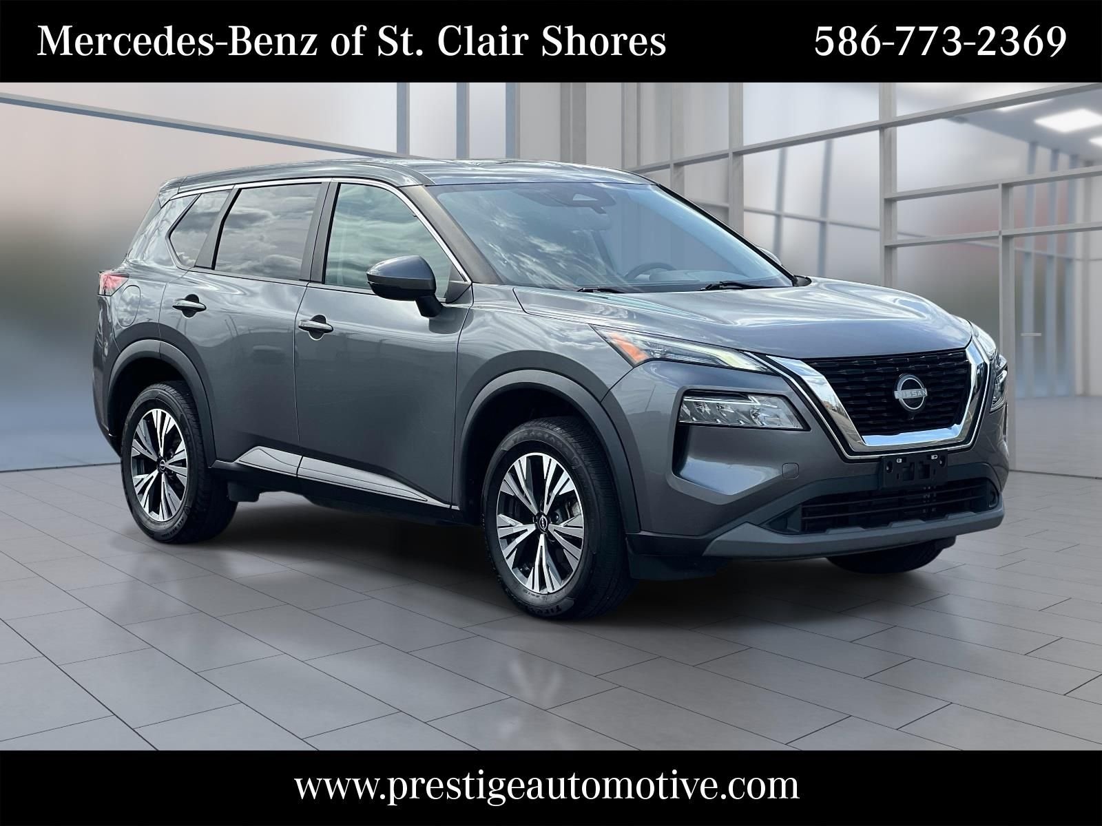 Used 2022 Gray Nissan SV image 8