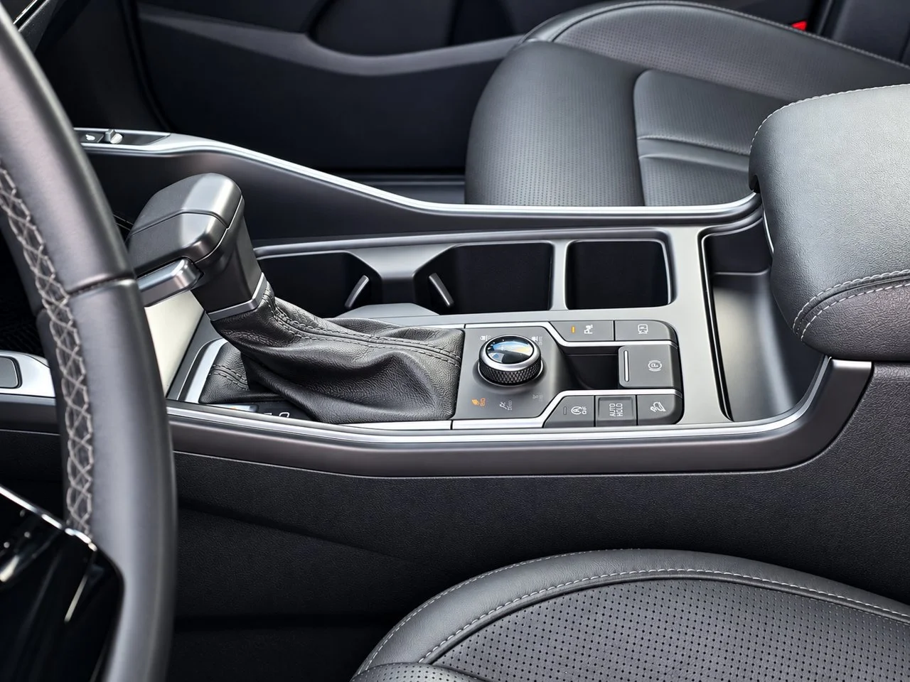 Used 2024  Kia S image 19