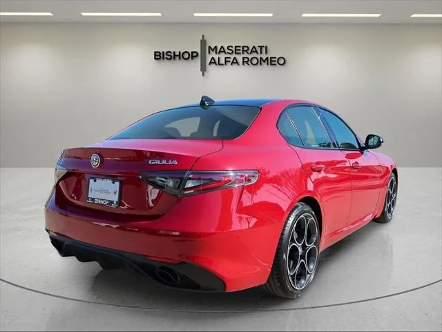 New 2025 Alfa Rosso (Red) Exterior Paint Alfa Romeo  image 7