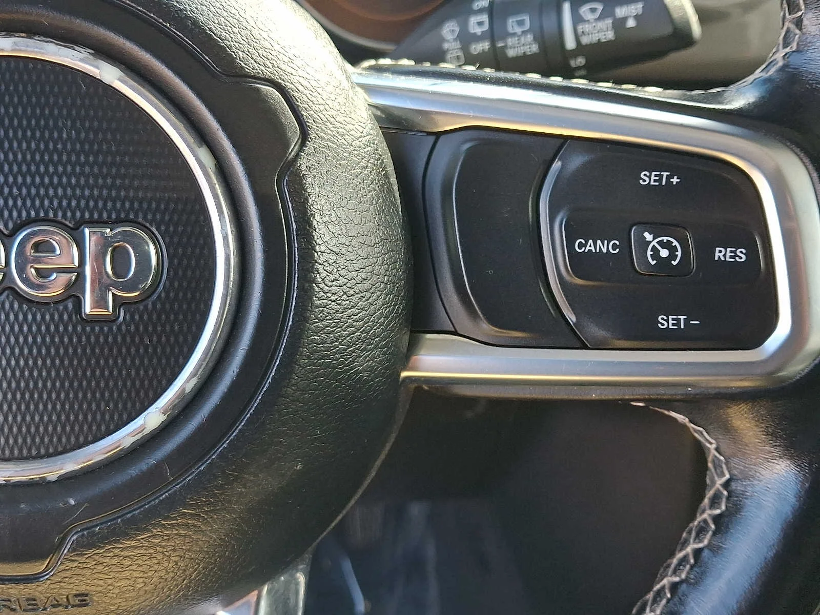 Used 2020 Bright White Clearcoat Jeep Sahara image 21