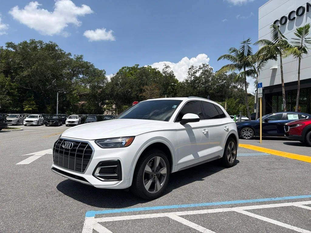 Used 2023 Glacier White Audi 40 Premium image 13