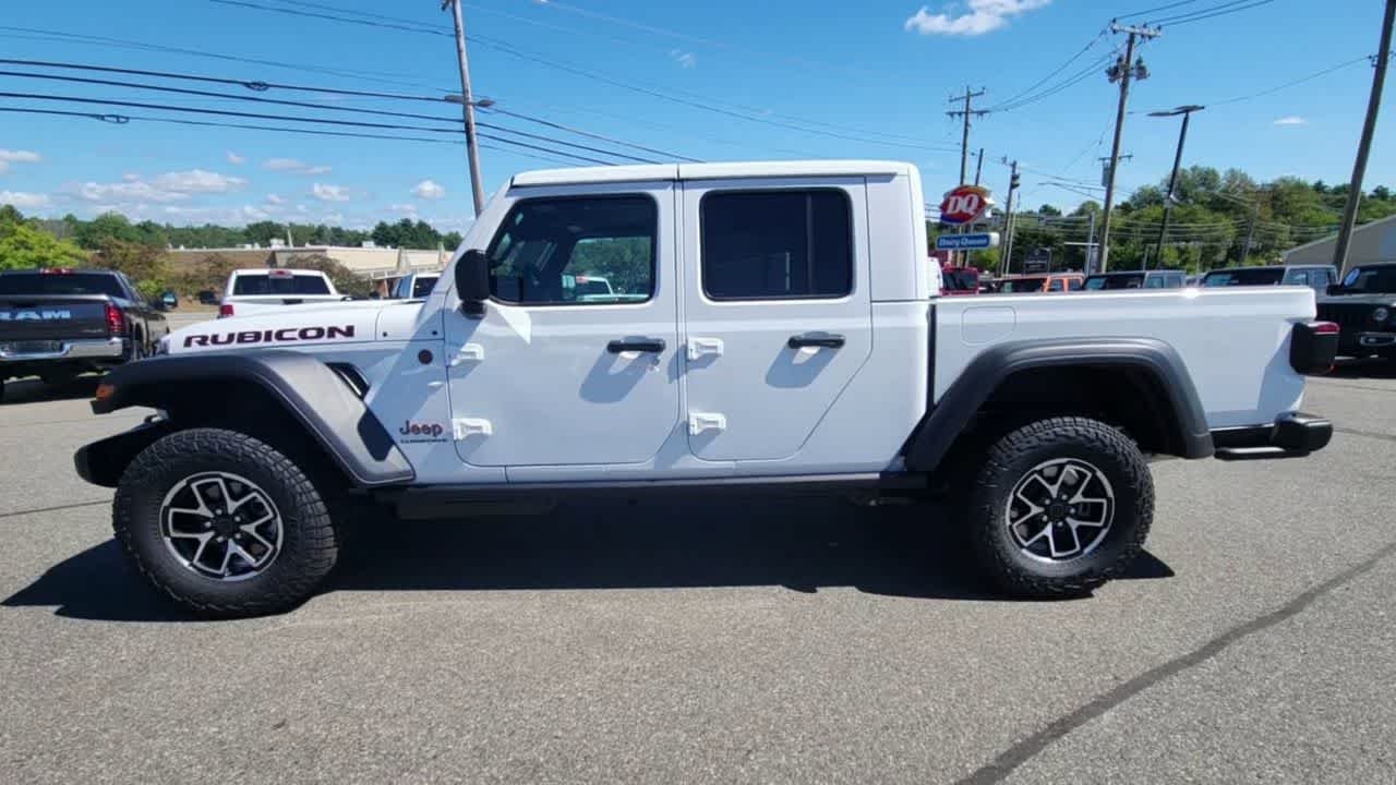 New 2026 Bright White Clearcoat Jeep Rubicon image 9