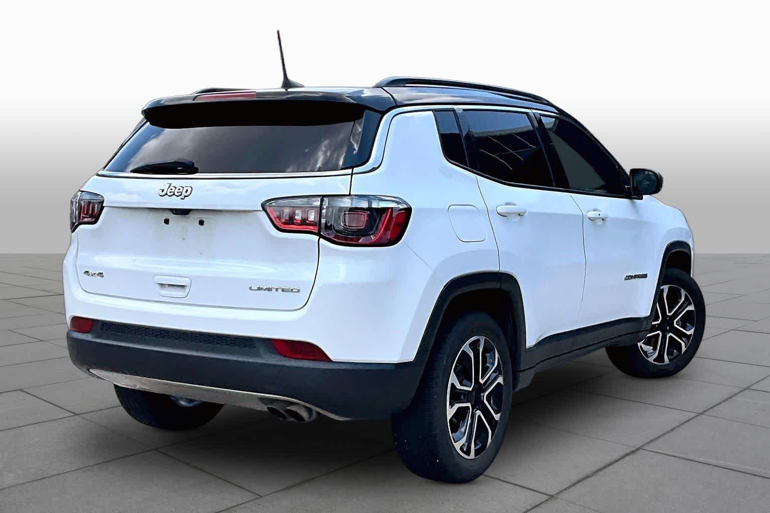 Used 2022 Bright White Clearcoat Jeep Limited image 12