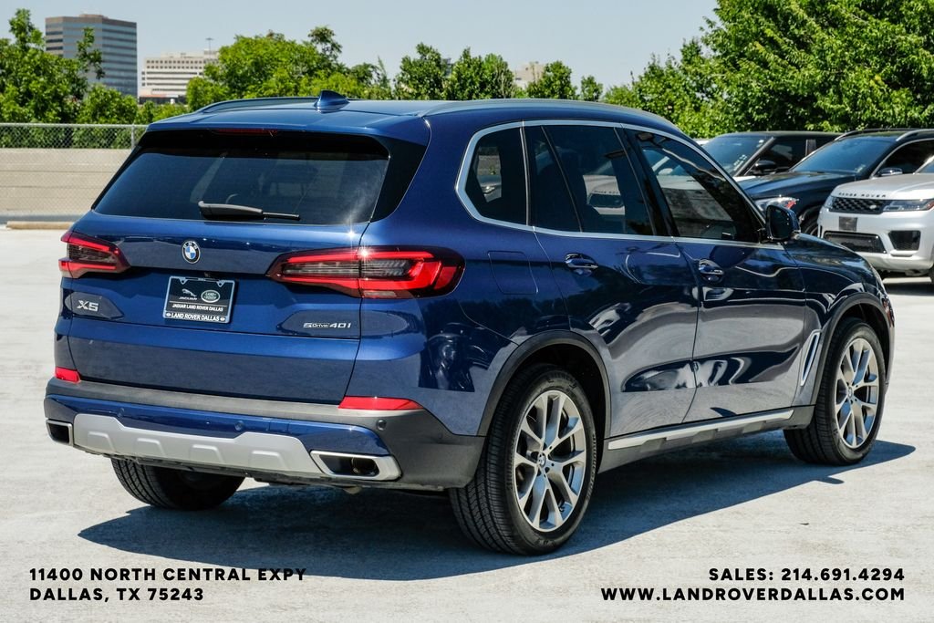 Used 2022 Blue Metallic BMW sDrive40i image 8