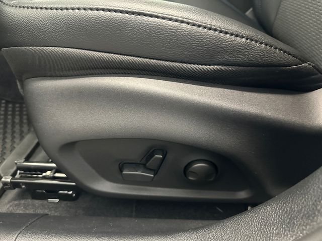 New 2026 Fathom Blue Pearl Coat Jeep Latitude image 21
