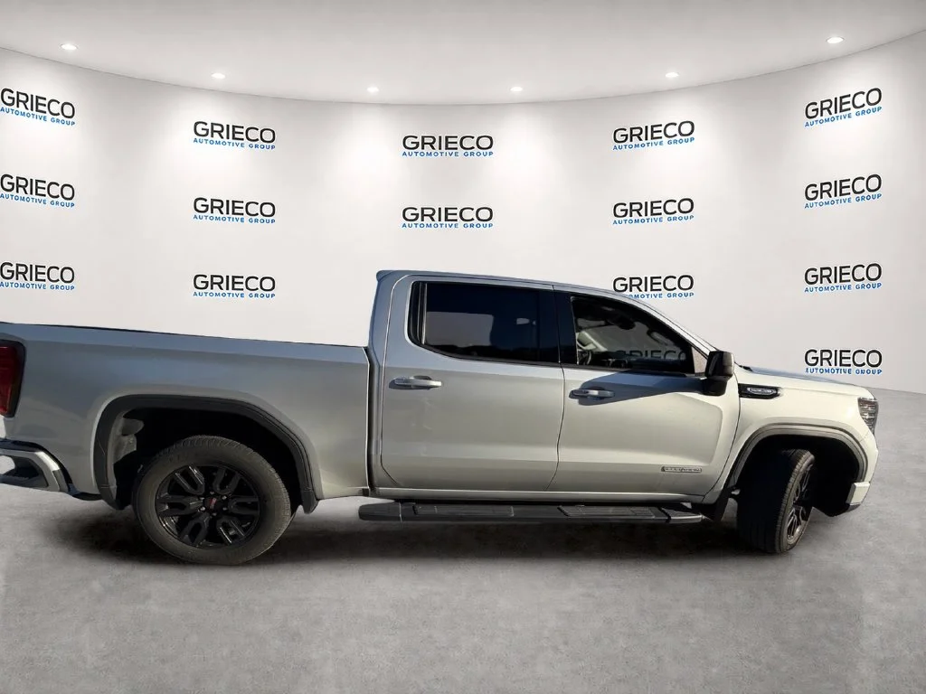 Used 2022 Silver GMC Elevation image 8