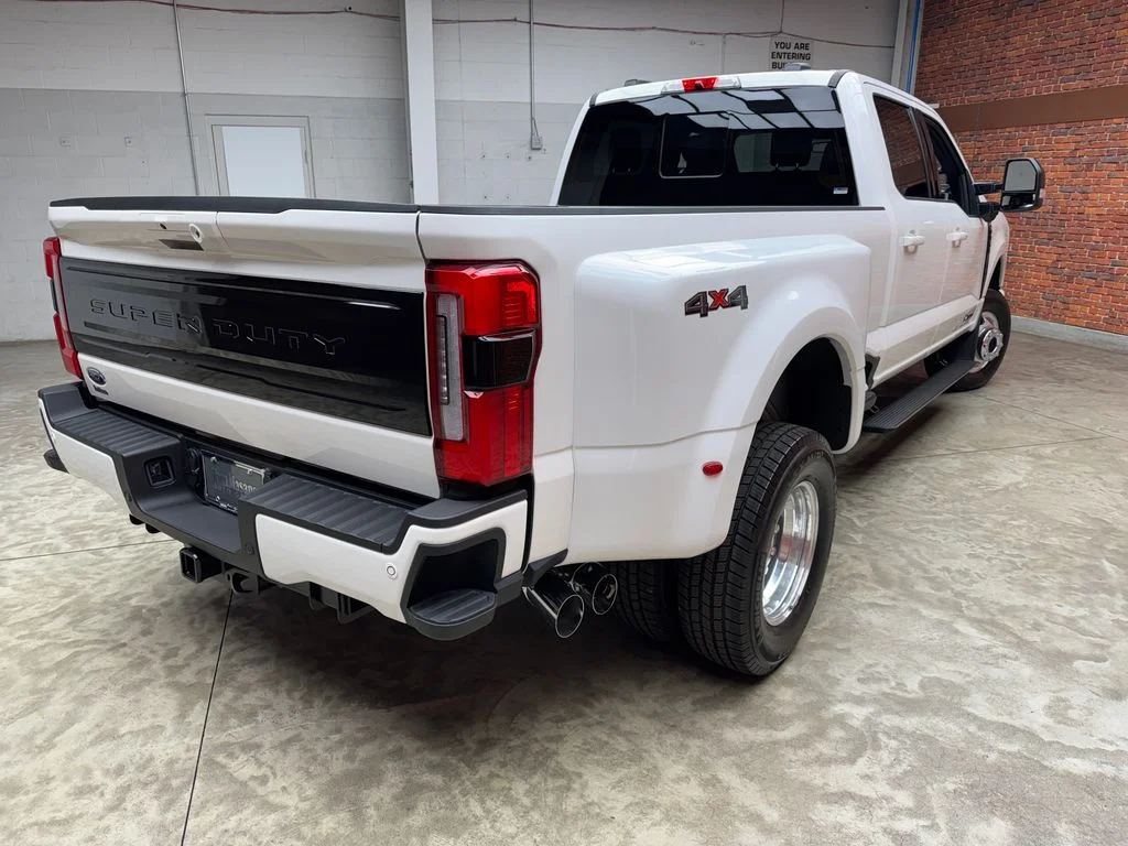New 2026 Star White Metallic Tri-Coat Ford F-350® Platinum® image 6