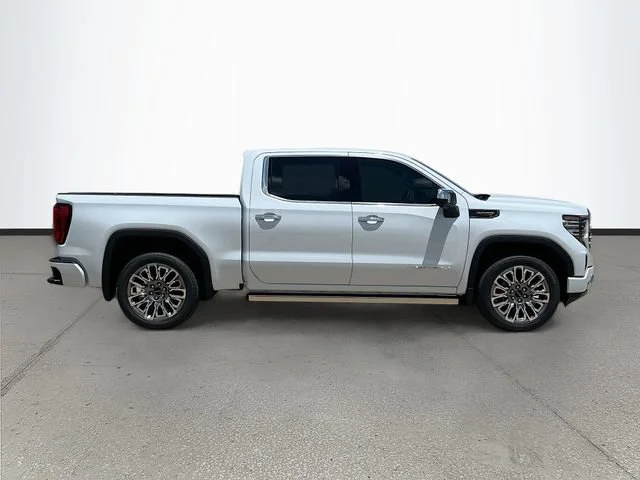 New 2026 Glacier White Tricoat GMC Denali Ultimate image 3