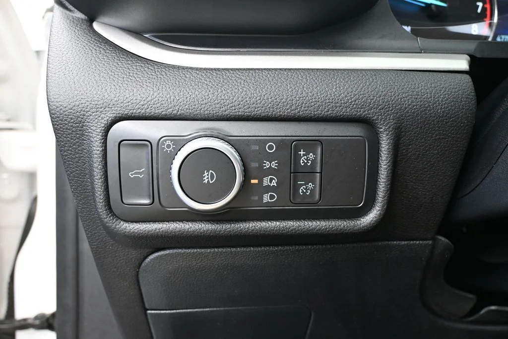 Certified Used 2022 White Ford XLT image 31