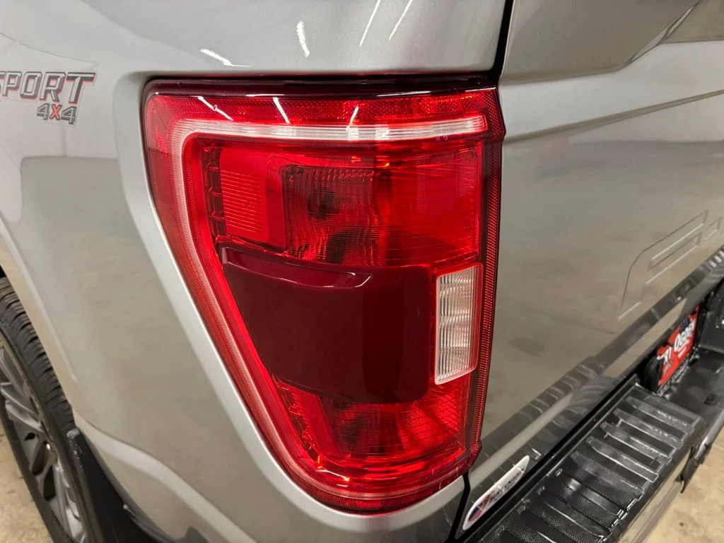 Used 2023 Silver Ford XLT image 7
