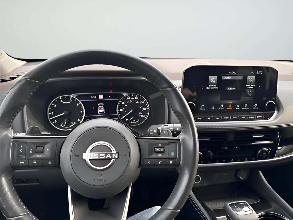 Used 2023 Gray Nissan SL image 12