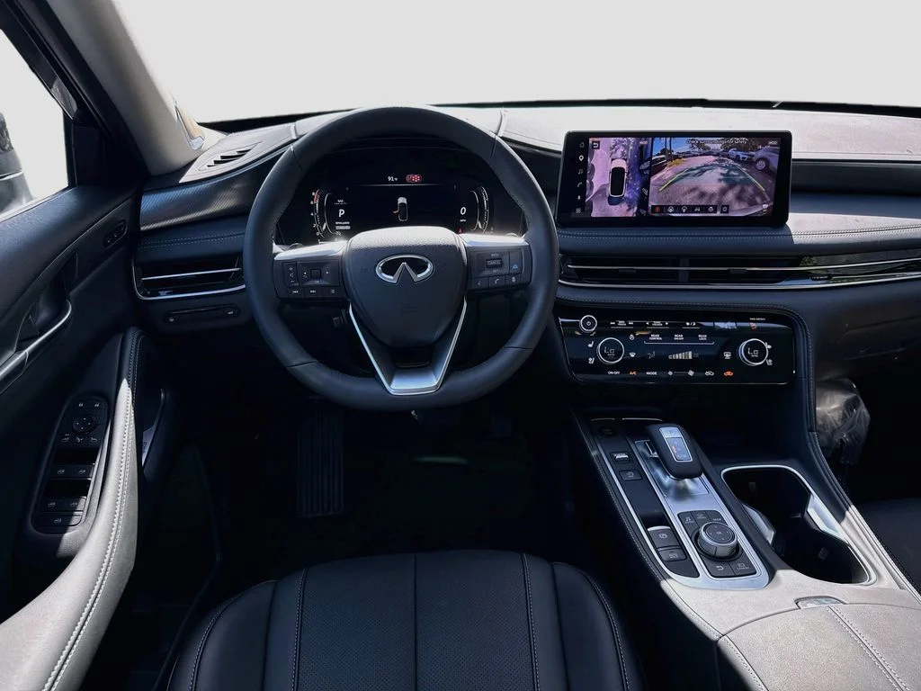 New 2027 MINERAL BLACK INFINITI Luxe FWD image 23