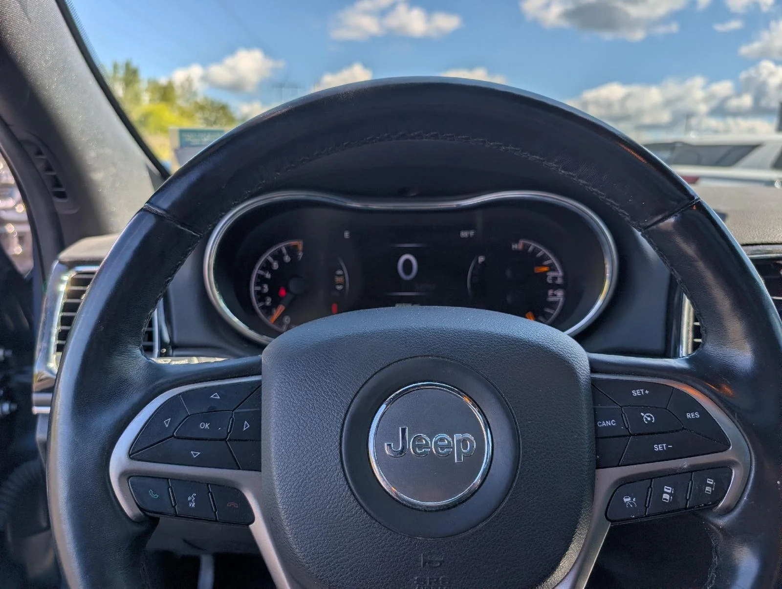 Used 2021  Jeep 80th Anniversary image 13