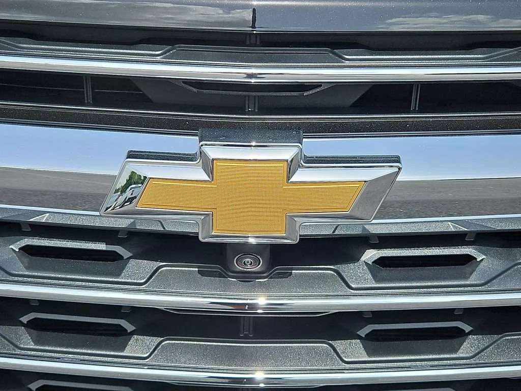 New 2026 Mosaic Black Metallic Chevrolet LT image 22
