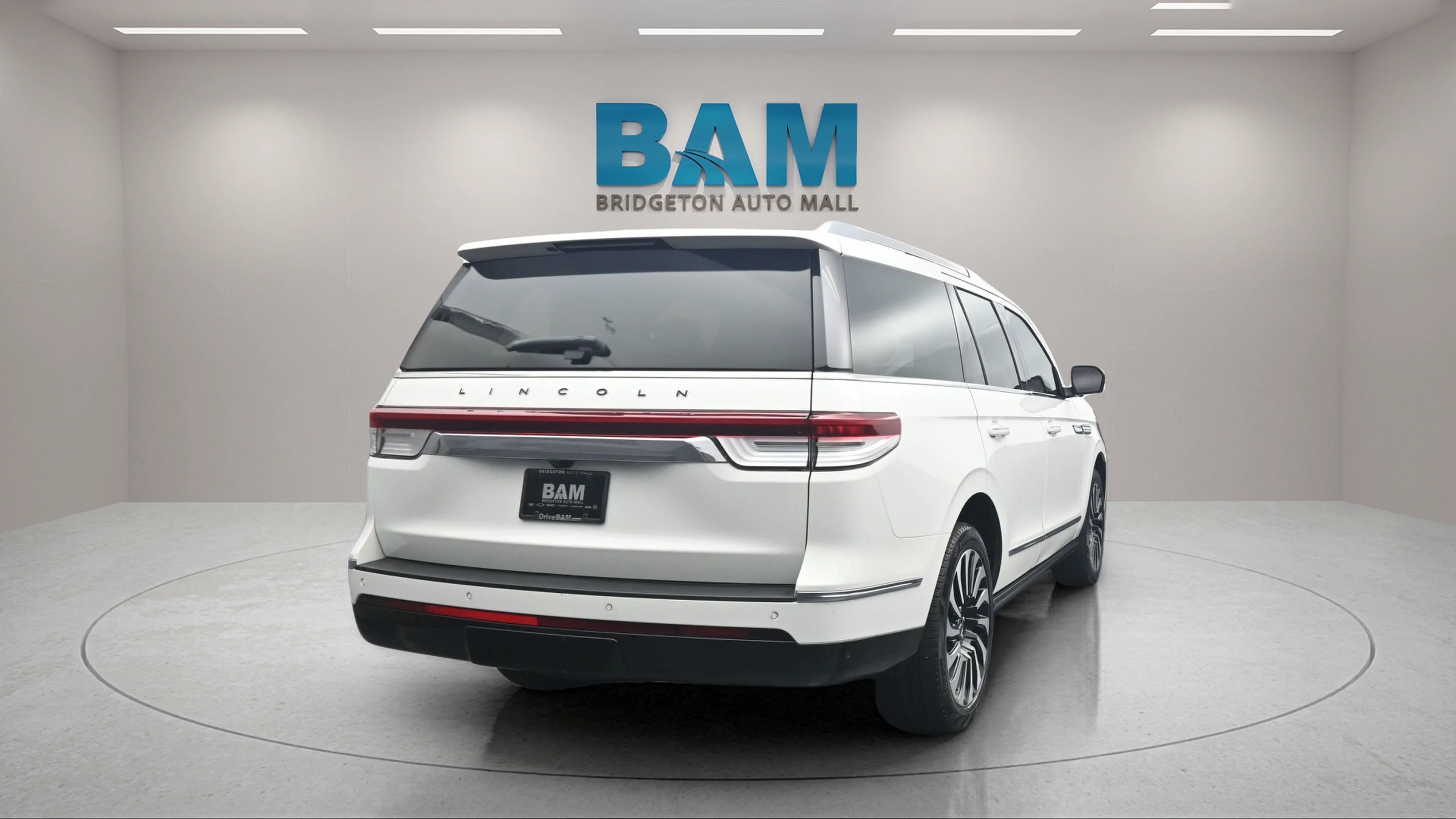 Used 2022  Lincoln Black Label image 4