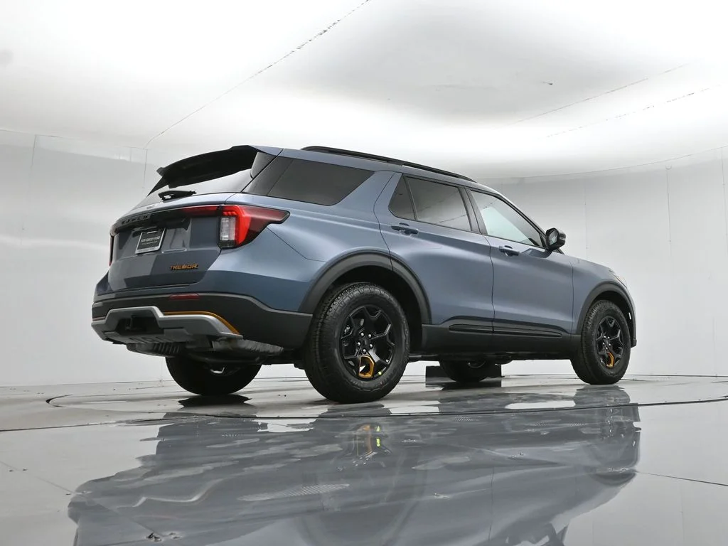 New 2026 Vapor Blue Metallic Ford Tremor image 45