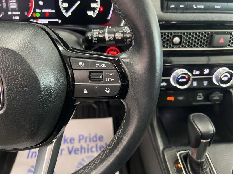 Used 2024  Honda EX-L image 24