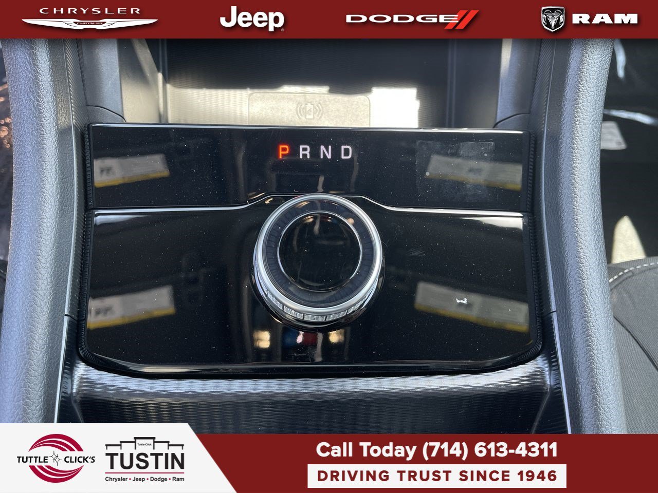 New 2026 Bright White Clear-Coat Exterior Paint Jeep Laredo X image 19