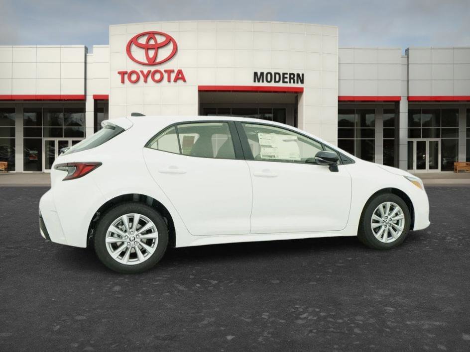 New 2026 Ice Cap Toyota SE image 7