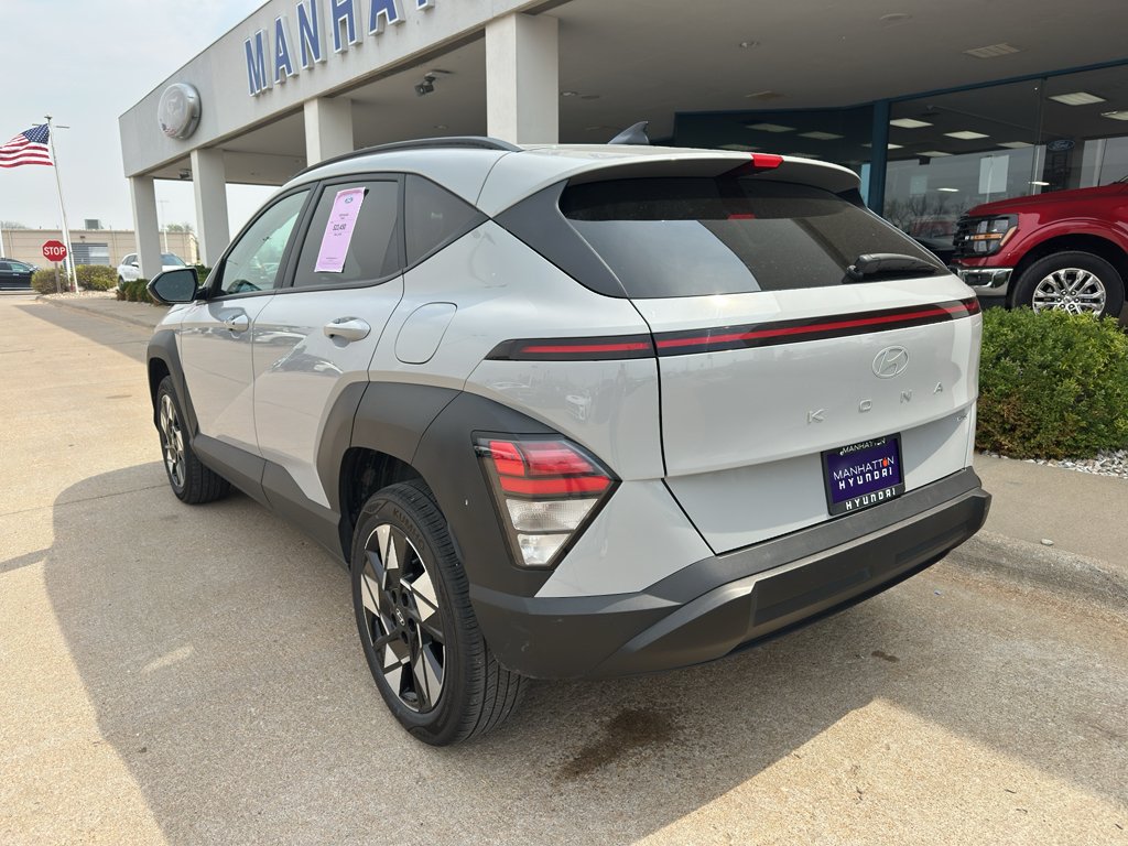 Used 2025 Cyber Gray Metallic Hyundai SEL image 6