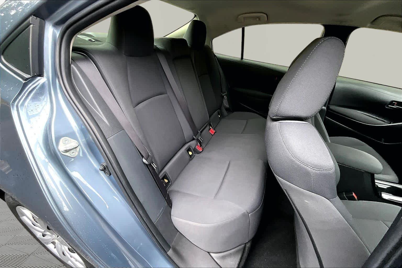 Used 2022 Celestite Toyota LE image 20
