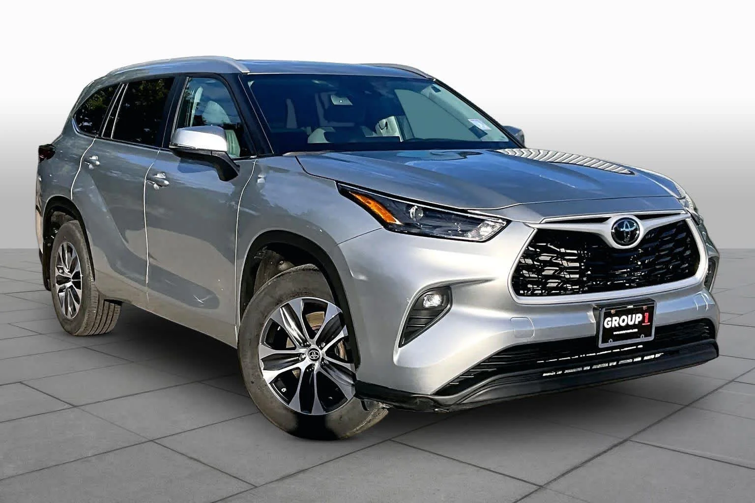 Used 2024 Celestial Silver Metallic Toyota XLE image 3