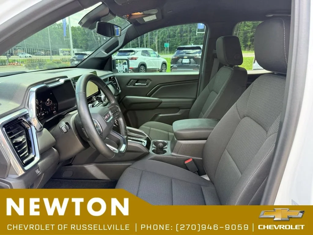 Used 2024 Summit White GMC Elevation image 6