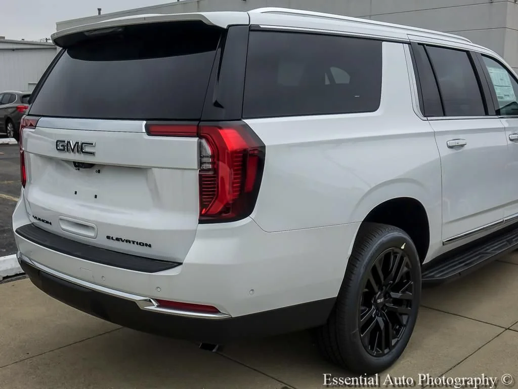 2026 GMC Yukon XL Elevation - Photo 8