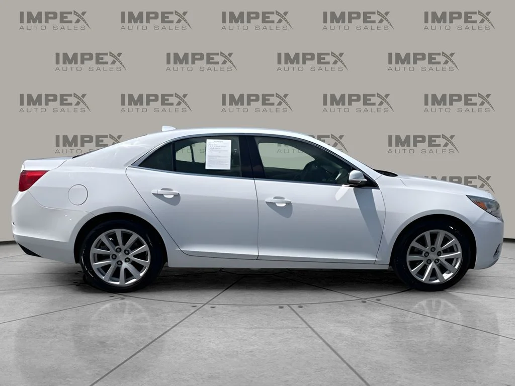 Used 2013 White Chevrolet LT image 6