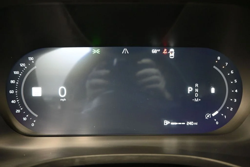 Certified Used 2025 Silver Dawn Volvo Plus image 11
