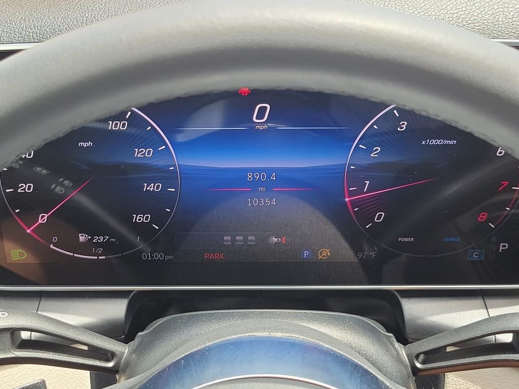 Certified Used 2025 White Mercedes-Benz GLC 300 image 26