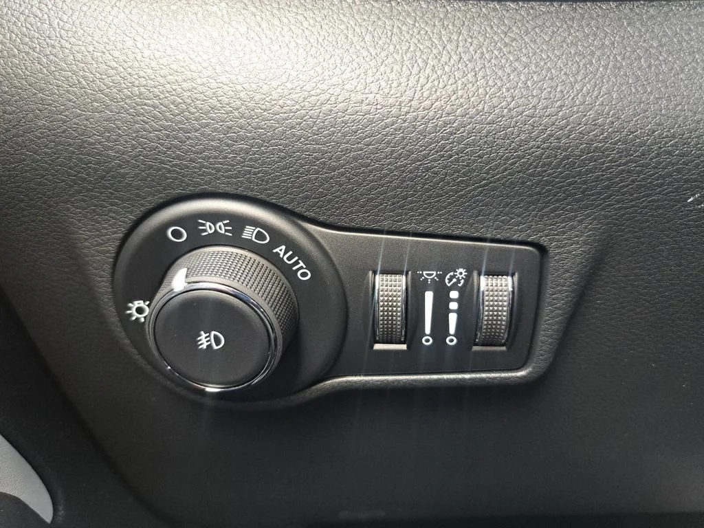 New 2026 Silver Jeep Limited image 13