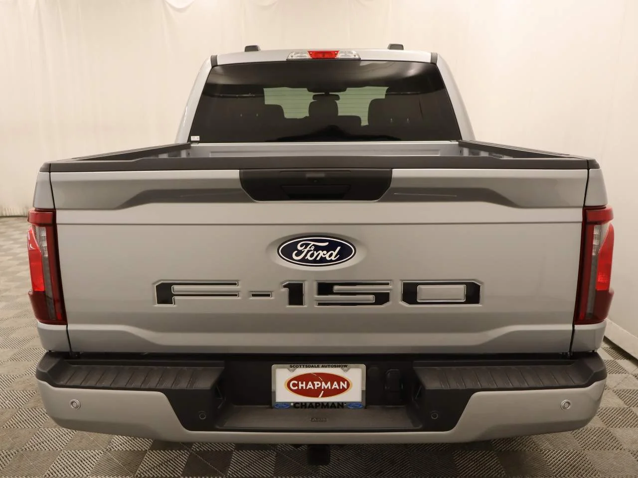 New 2026 Iconic Silver Metallic Ford XLT image 5
