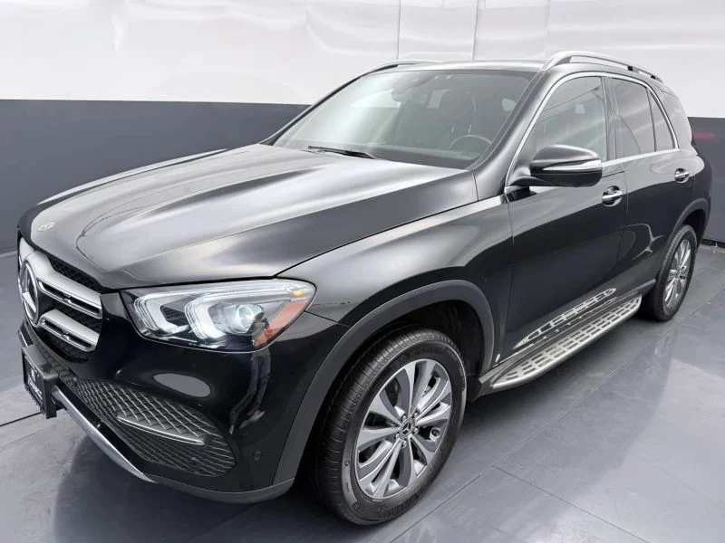 Used 2023  Mercedes-Benz GLE 350 4MATIC® Sport Utility 4D image 3