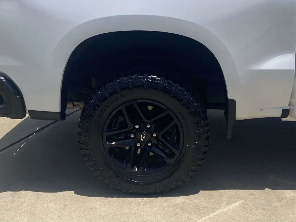 Used 2024 White Chevrolet Custom Trail Boss image 13