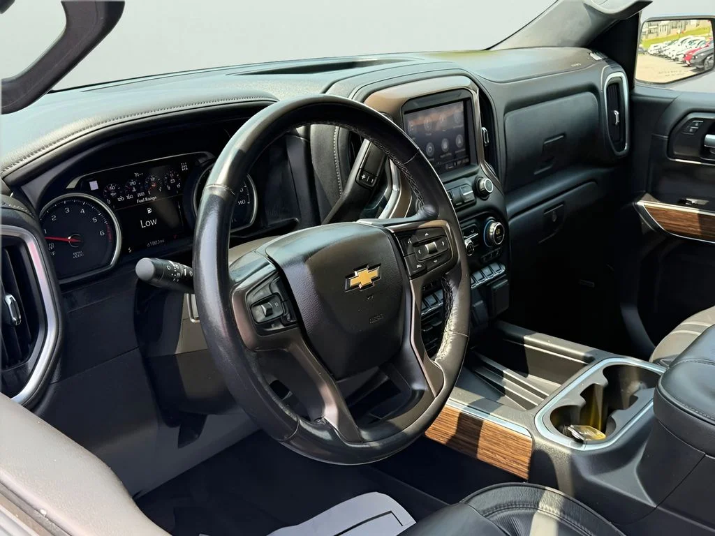 Used 2021 Northsky Blue Metallic Chevrolet High Country image 15