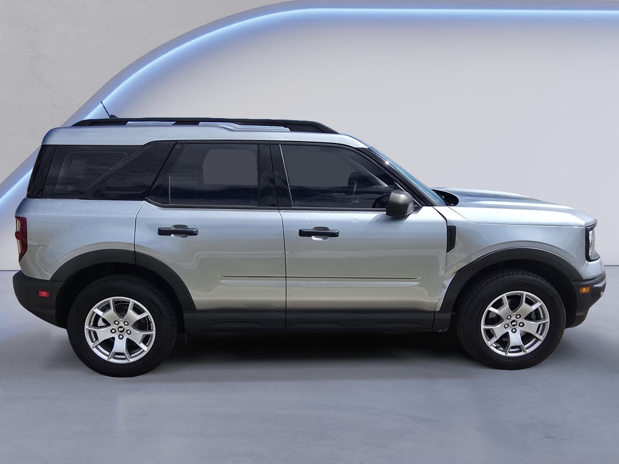 Used 2022 Iconic Silver Metallic Ford Base image 6