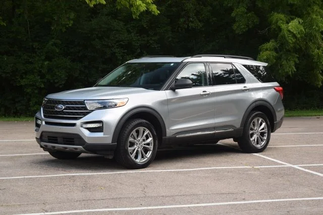 Used 2022 Silver Ford XLT image 23