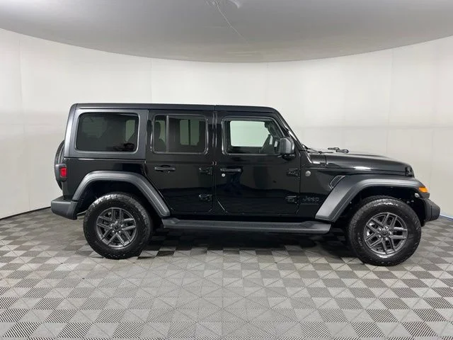Used 2026 Black Jeep Sport S image 8