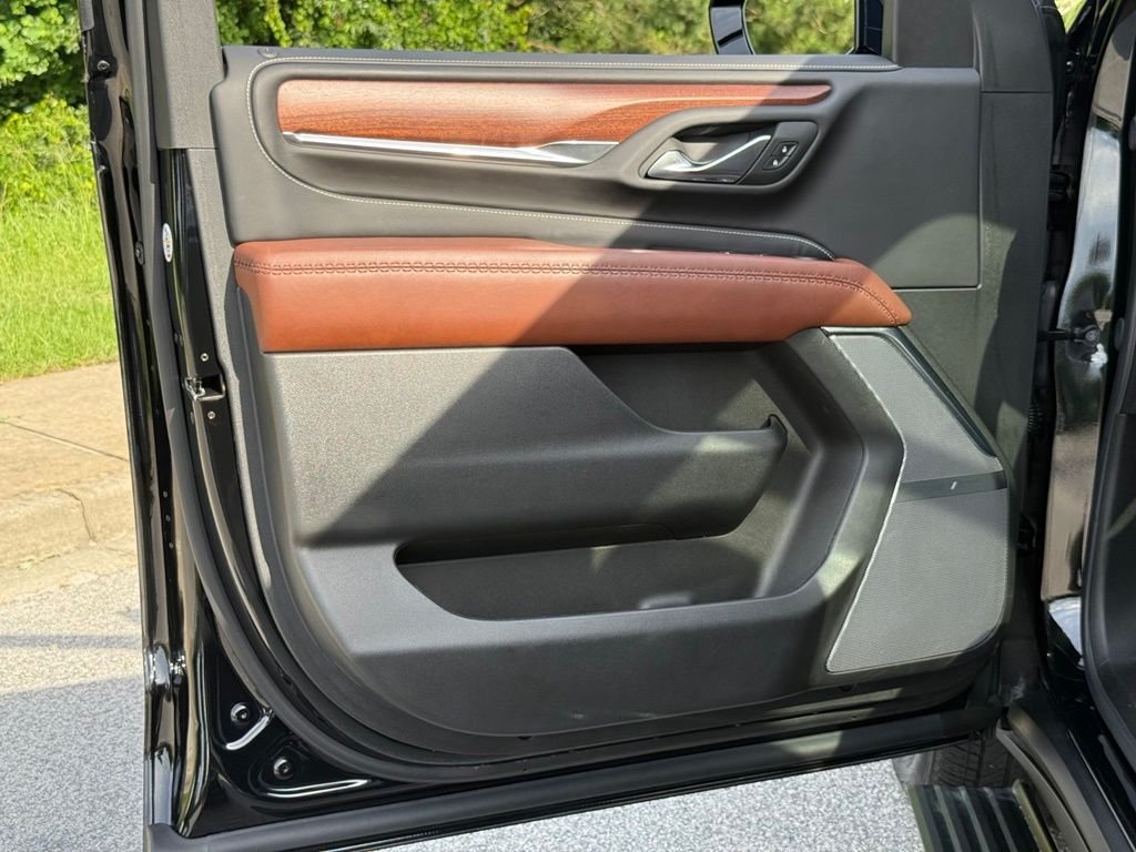Used 2024 Black GMC Denali Ultimate image 22
