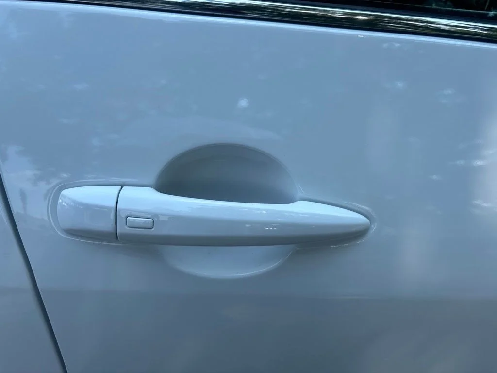 Used 2025 White Nissan SV image 28