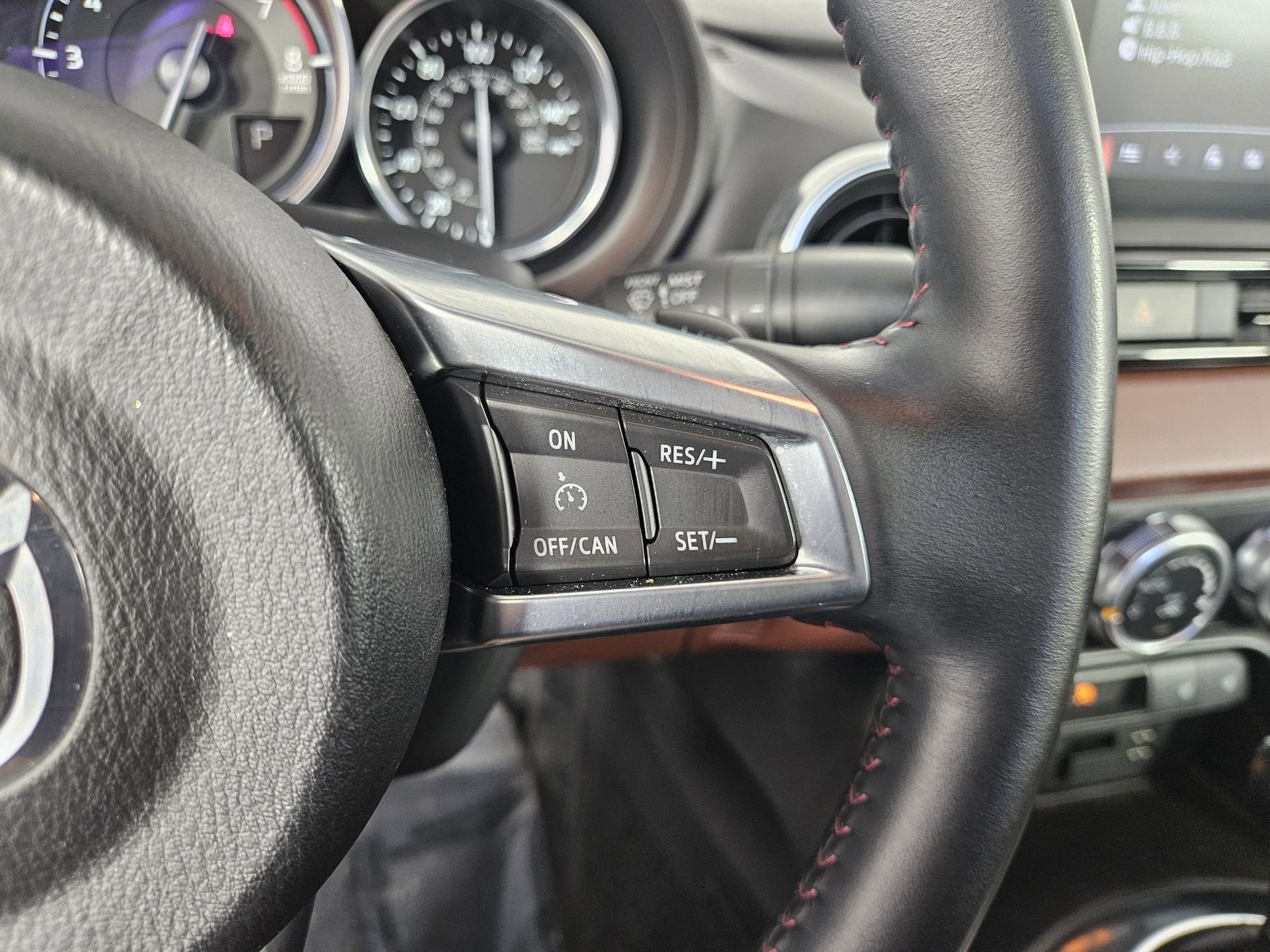 Used 2018 Black Mazda Grand Touring image 25