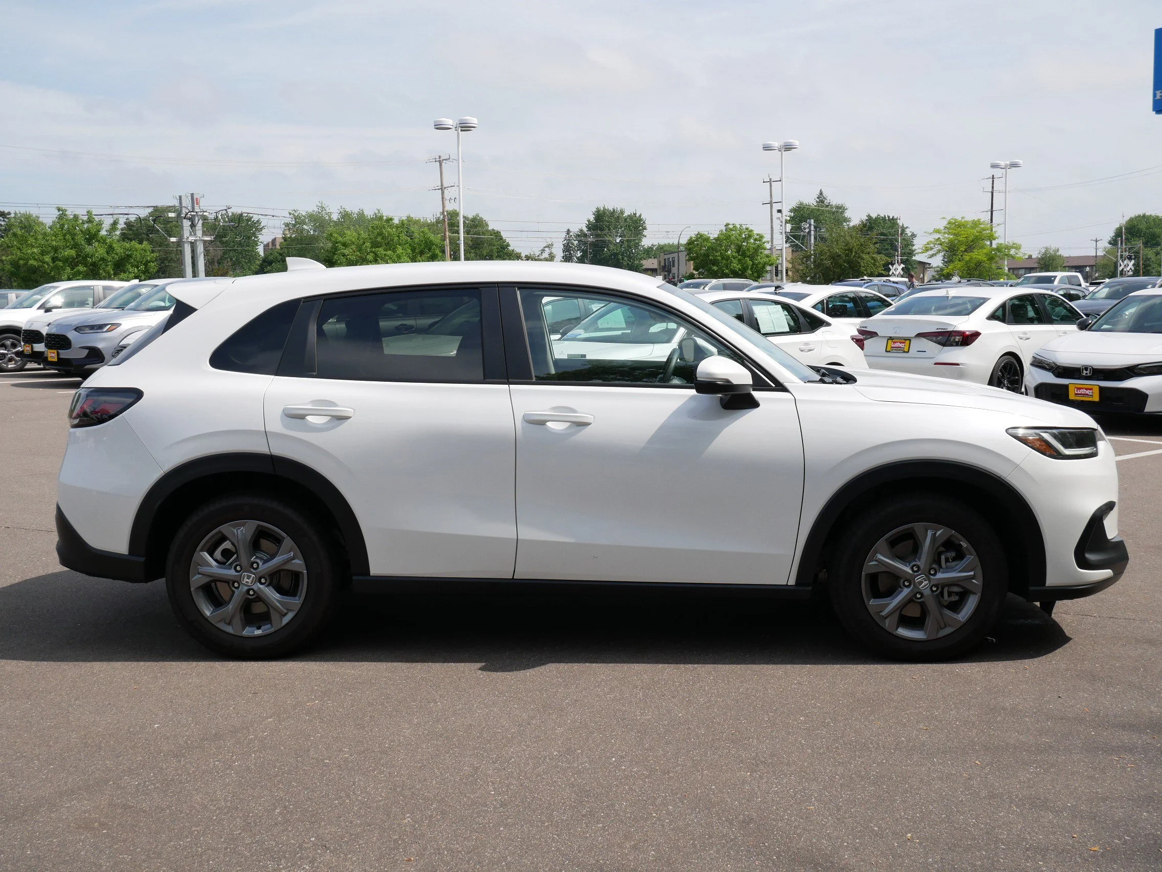 2026 Honda HR-V LX - Photo 8