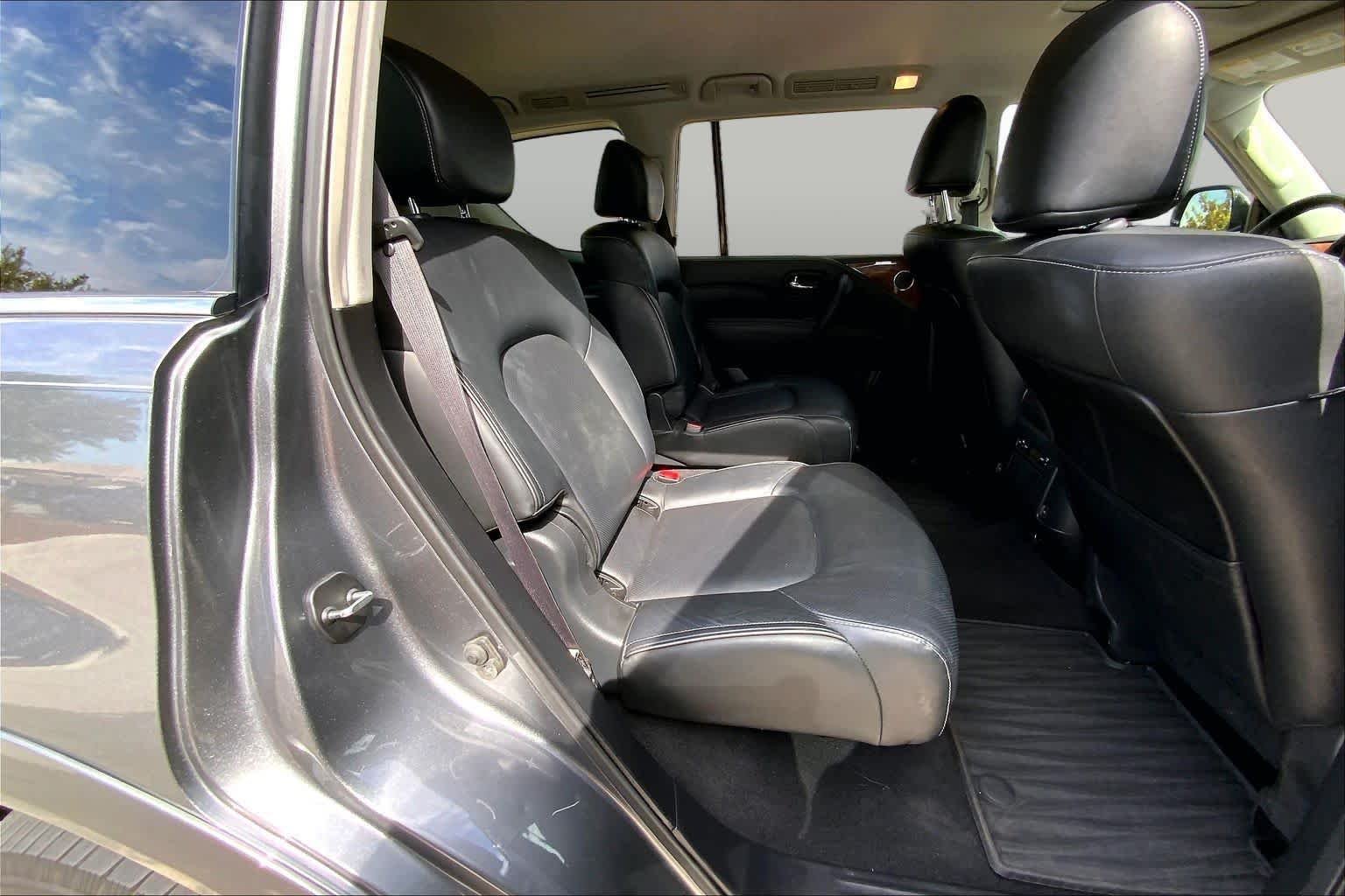Used 2019 Graphite Shadow INFINITI LUXE image 19
