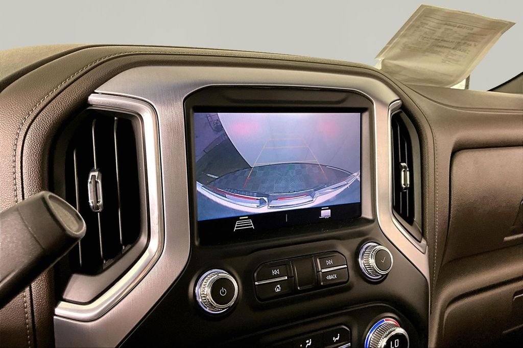 Used 2022 White GMC SLE image 13